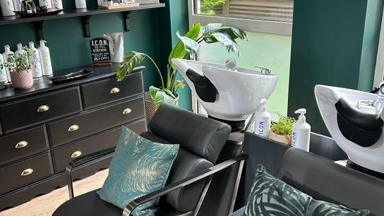 Asha The Hair Lounge