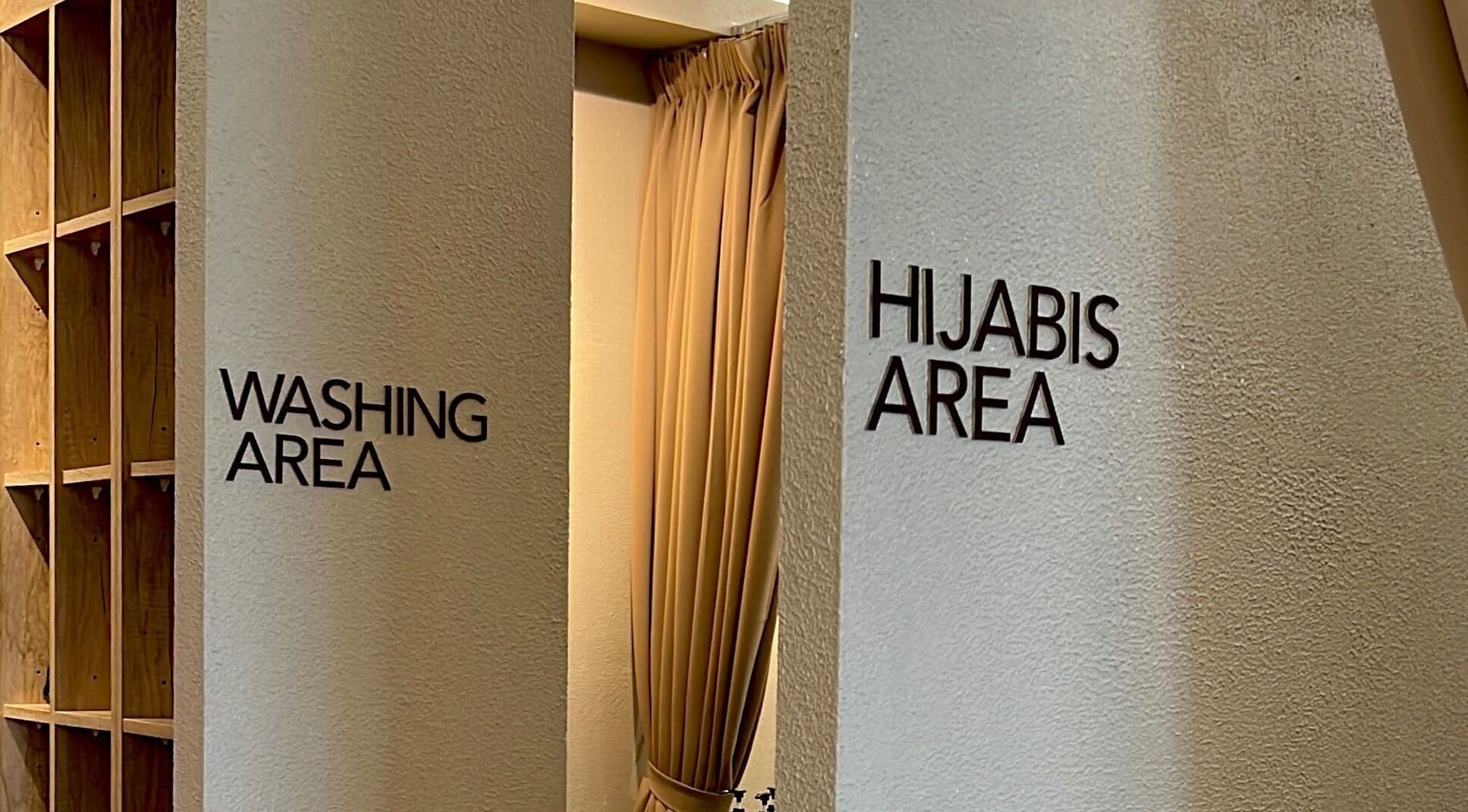 Dedicated washing and hijabis area at Hairkunst 13 in Shah Alam, Selangor, MY, providing private salon services.