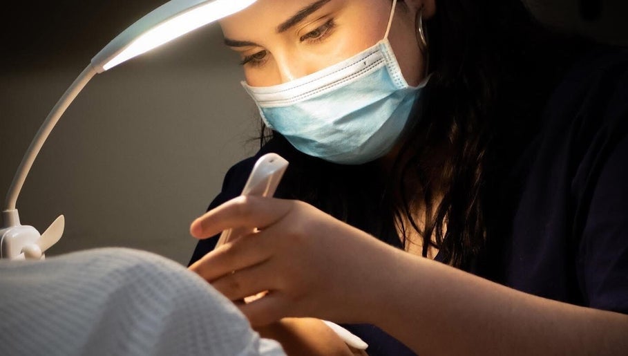 Valeria Sanchez Cosmetologia billede 1