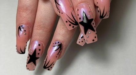 Cosmic Nails