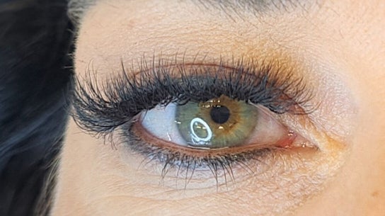 Lashes by Nadine