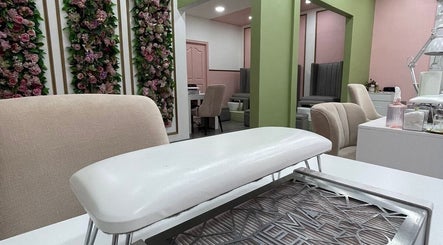 Vanity Nail Studio image 3