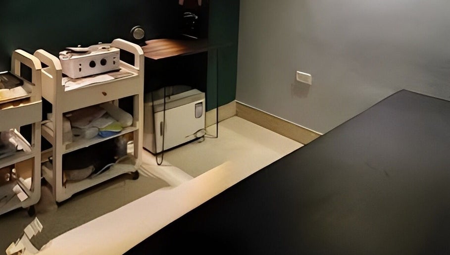 صورة Waxing Center 1