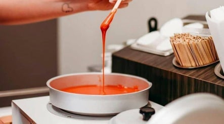 صورة Waxing Center 3