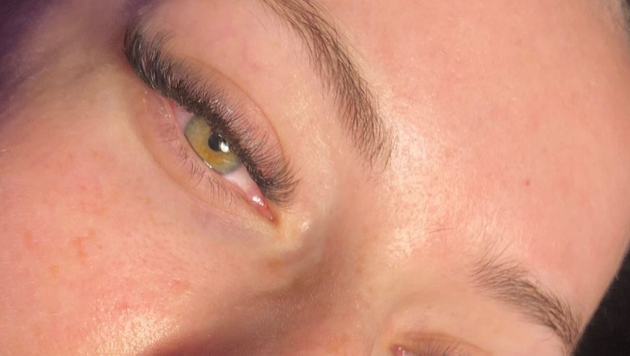 Lashes by Nicola obrázek 1