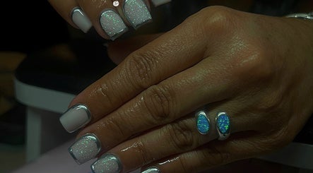 Chamixo Nails image 2