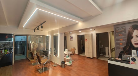 YLG Salon Besant Nagar image 3