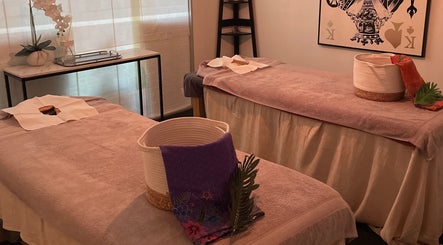 ARO KAYA Thai Massage & Spa