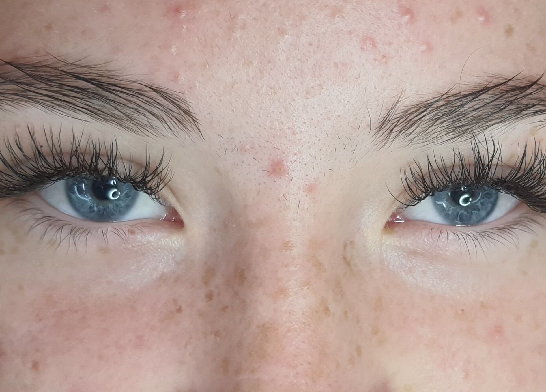 Enhanced eyelashes at Sam's Beauty Room in Durban, Kwazulu-natal, ZA, showcasing professional beauty care.