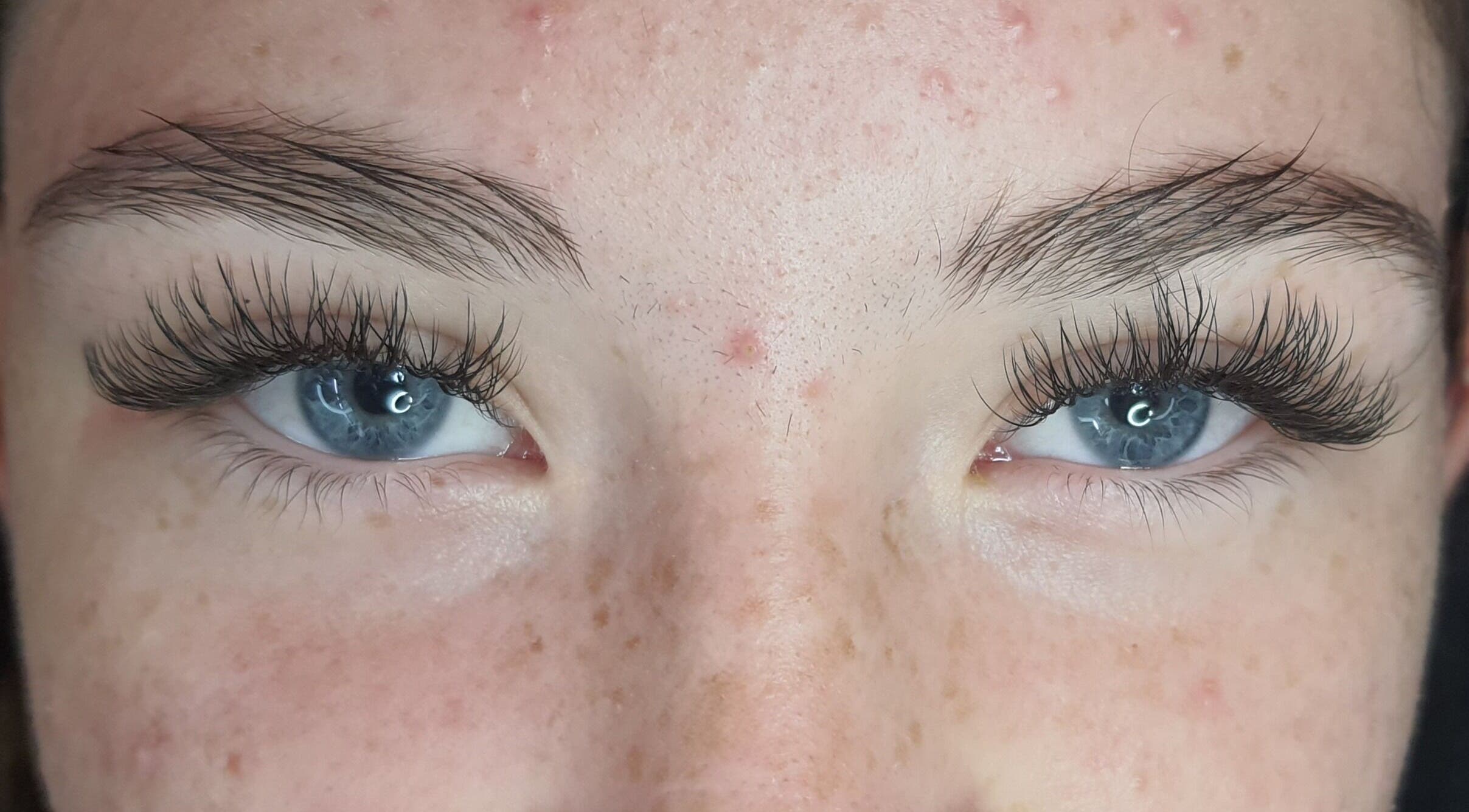 Enhanced eyelashes at Sam's Beauty Room in Durban, Kwazulu-natal, ZA, showcasing professional beauty care.