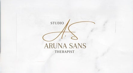 Studio Aruna Sans Therapist