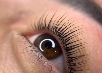 Close-up of enhanced eyelashes at Studio Karla Horrana, Amsterdam, Noord-Holland, NL.