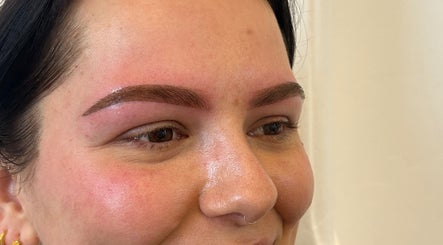 Essential Brows image 2