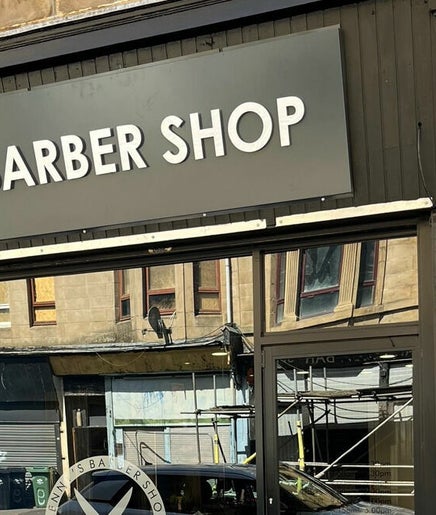 Kenny's Barber Shop afbeelding 2