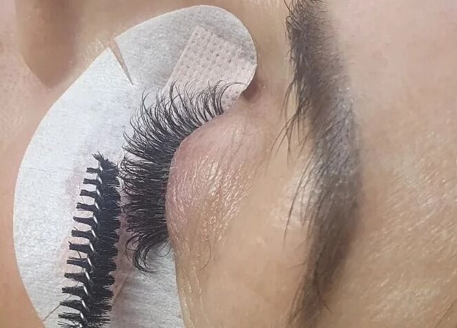 Close-up of eyelash extension at Lash L'uxe & Beauty, Peterborough, England, GB. Enhancing natural beauty.