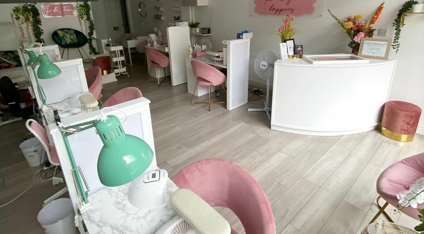 Stylish interior of FN Gel Bar in Rowley Regis, England, GB showcasing modern decor and nail stations.