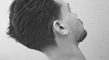 Nossa Barbearia image 2