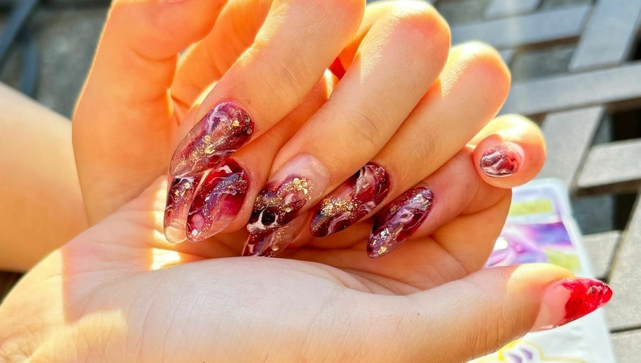 Mana’s Nailzz image 1