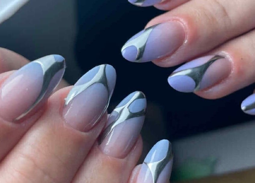 Elegant lavender and silver nail art at ŻanaNailsStudio, Edinburgh, Scotland, GB.