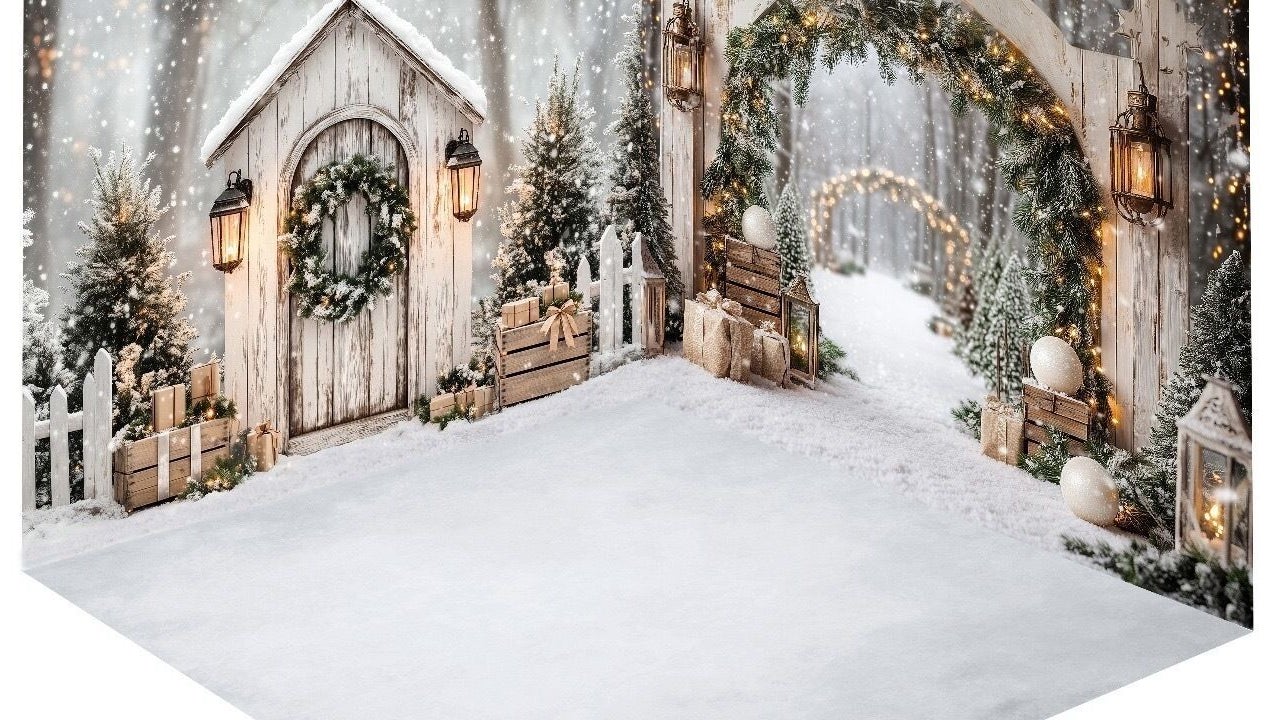 Charming snowy scene with lanterns and greens at Morganite Photography, Alberton, Gauteng, ZA.