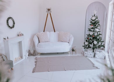 Cozy holiday lounge with Christmas decor at Morganite Photography, Alberton, Gauteng, ZA.