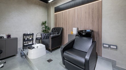 Hair Hunchos Barbers image 2