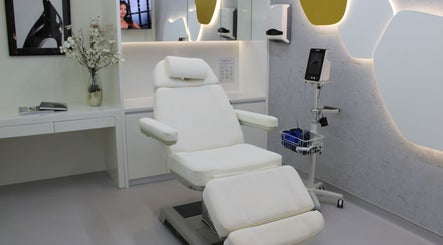 Buro Beauty Clinic image 2