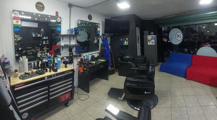 D&L Barber Shop Pomoca