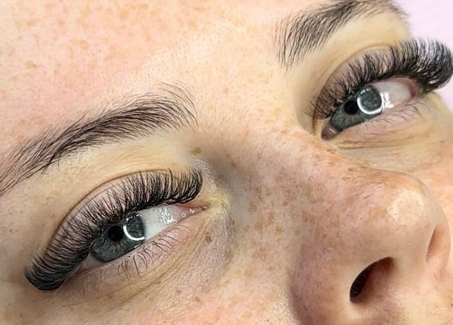 Vakre vipper fra Bellelashes by Aicha, Kristiansund, Møre Og Romsdal.