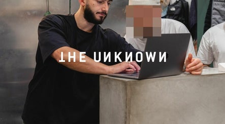 Εικόνα The Unknown Barbers - Preston 3