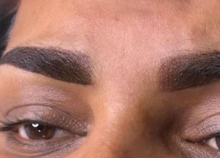 Perfectly shaped eyebrows at Nrich Glow, Brabham, Western Australia, AU, showcasing expert grooming.