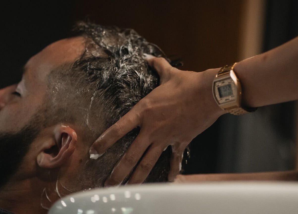 Relaxing hair wash at Stevie's in Bali, Bali, ID. Experience ultimate scalp care and pampering.