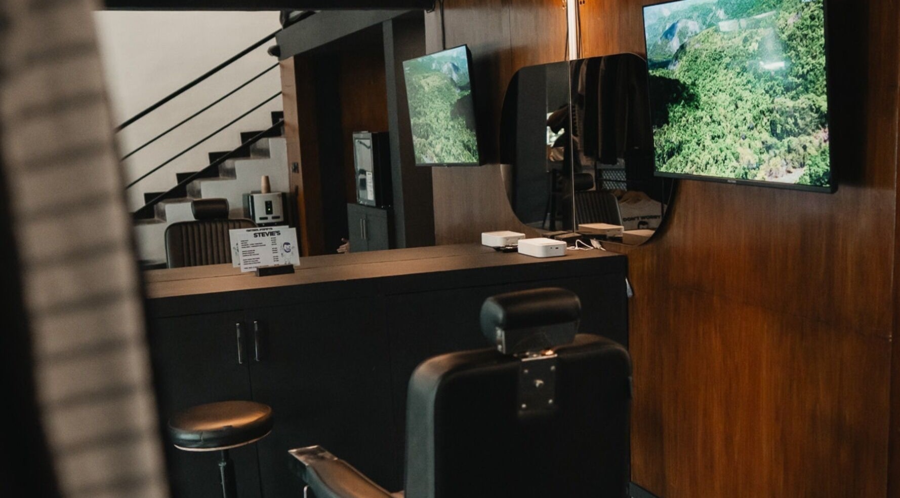 Stevie's salon interior in Bali, Bali, ID with modern decor and comfy seating for hair styling and relaxation.