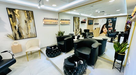 S & J Beauty Salon صورة 3