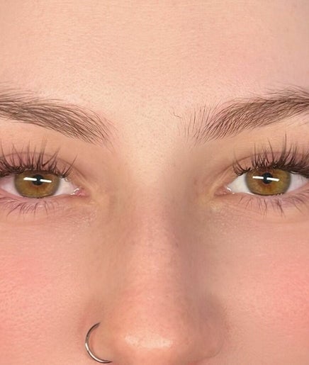 Divine Lash Artistry, bild 2