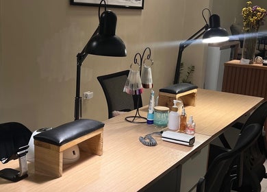 Elegante espacio de manicure en Ma Ga Studio 💙, Caracas, Miranda, VE, listo para un cuidado completo de uñas.