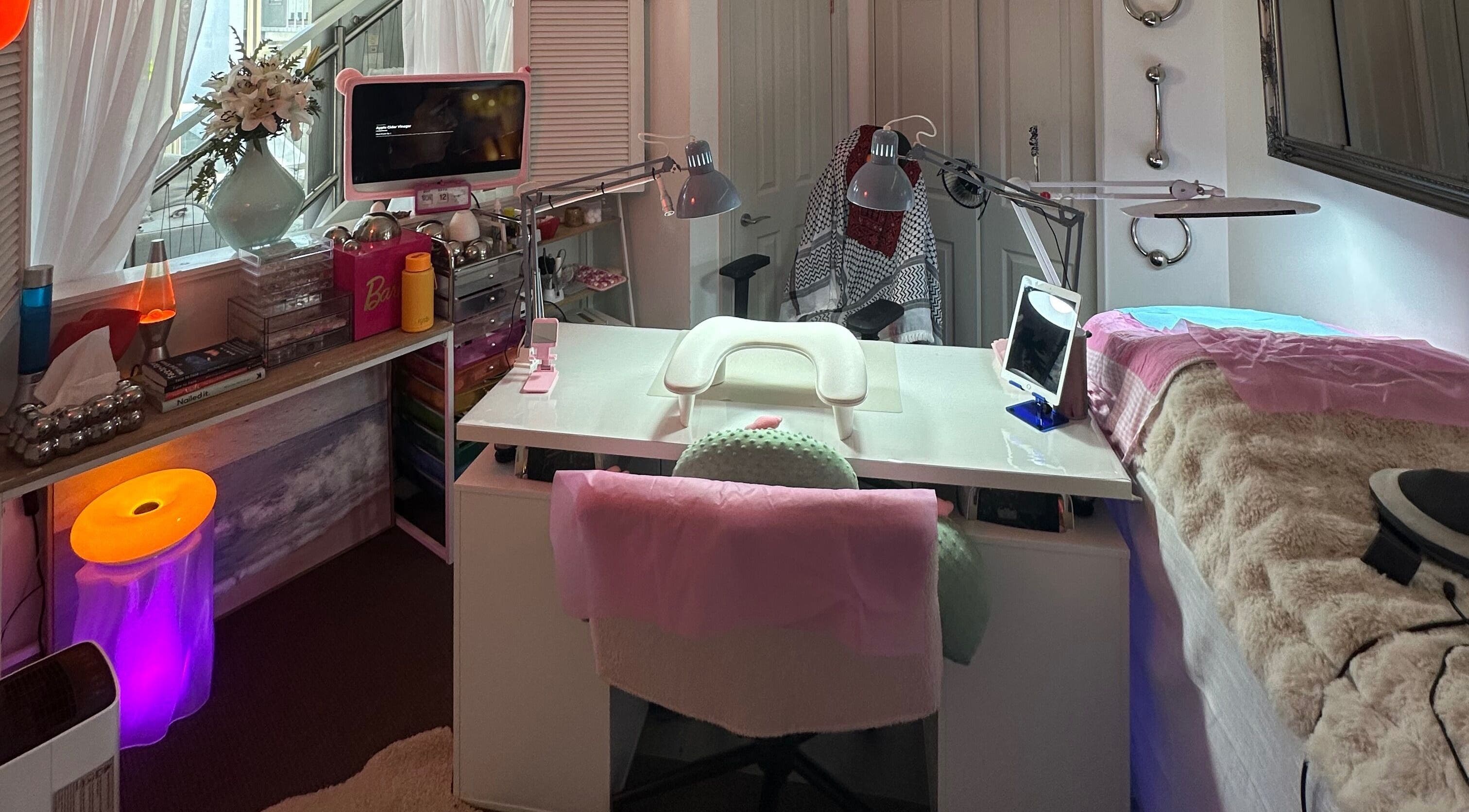 Bright, cozy nail station at Hecticnails, Wellington, Wellington Region, NZ with modern decor and comfy seating.