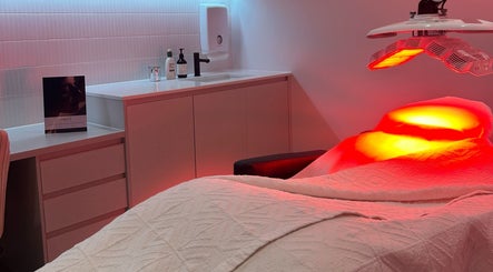 LED therapy setup at The Skin Element - Aesthetic Clinic, Southport, Queensland, AU. Cozy and modern.