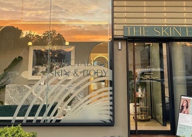 Front view of The Skin Element - Aesthetic Clinic in Southport, Queensland, AU at sunset.