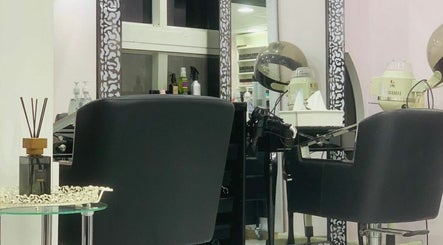 Elegance Essential Ladies Salon & Spa – kuva 3