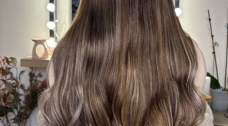 Hair Extensions By Maria image 3