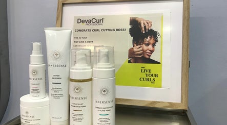 Curlbliss Hair Salon imaginea 3