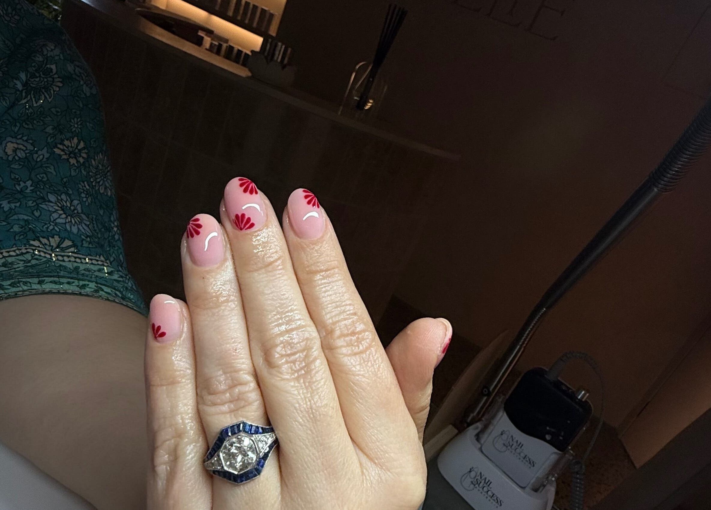 Beautiful floral nail art at Maidy Orozco in Dee Why, New South Wales, AU, showcasing intricate nail designs.