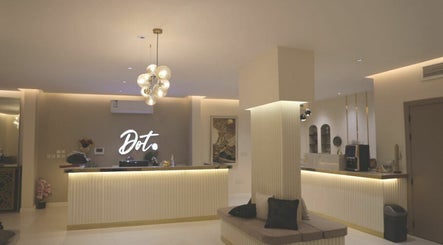 Dot Beauty Salon