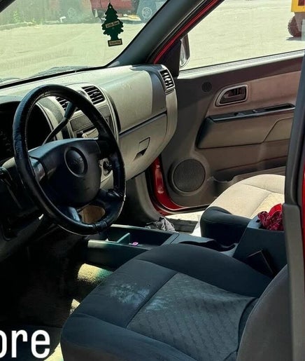 Carview: Detailing image 2