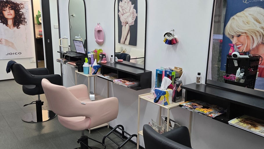 Immagine 1, Rita at Create Hair & Co