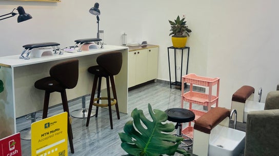Ronexe Beauty Hub