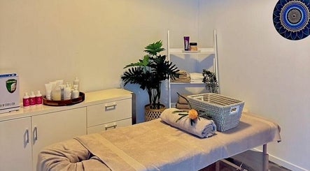 Yanisa Therapy Beauty & Massage (Surfers Paradise)