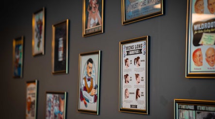 Gambar Crowns Barbershop 2
