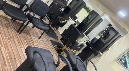 Xtra Touch Oasis salon chairs and mirrors in Scarborough, Tobago, TT offering a modern and stylish ambiance.